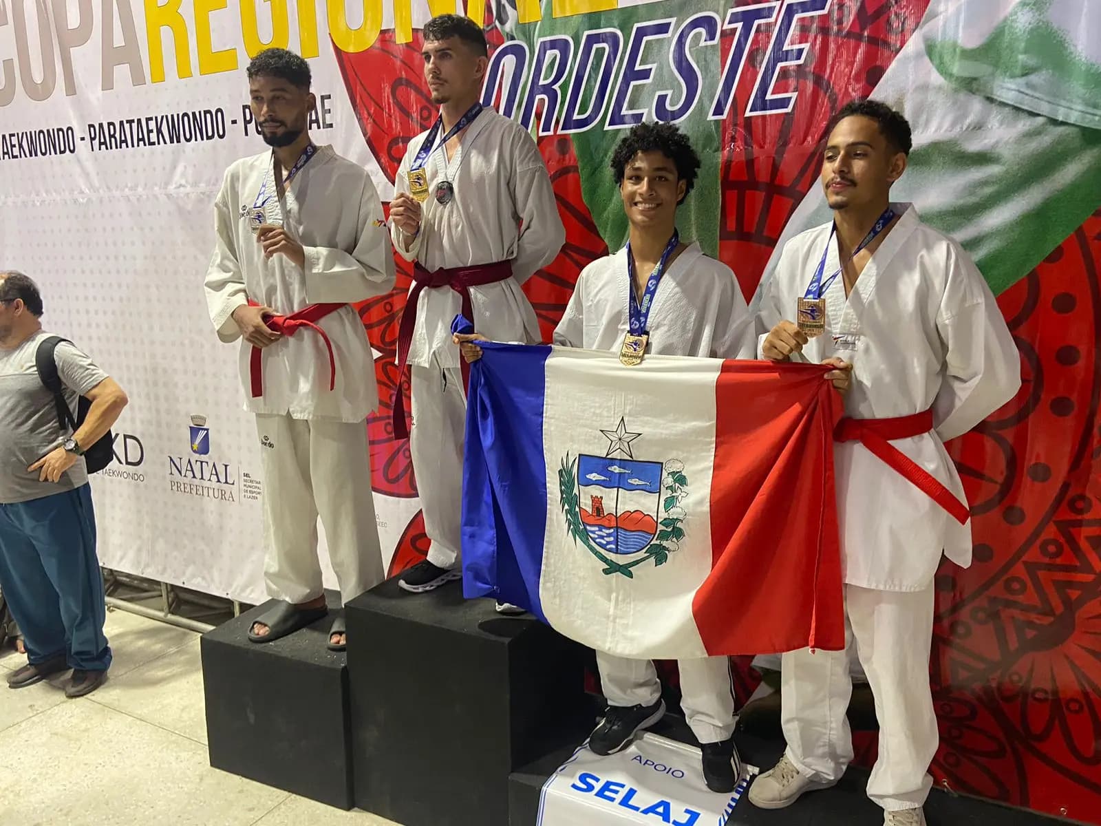 Atletas alagoanos no pódio do Open Nordeste de Taekwondo